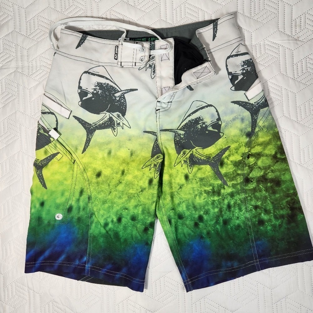 WAVE LIFE Shorts Mens  BOARD Shark Print Tie And Nylon Closure Sz 30 Beach Surf